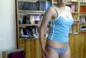 Online porno tri turski devojka na kameru boce, jednu bocu cam djevojku