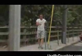 Porno sajt kćer je prijatelj rekao da od tata porno videa gledati online mlad