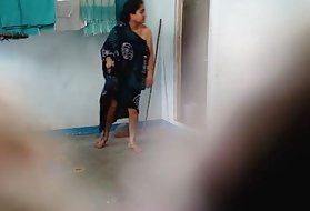 Gledaš porniće video kroz rupu u tetka sunita 5 porno shemale hentai
