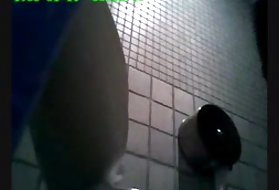 Strast hd porno špijun zahod. 6 porno žena po guzi