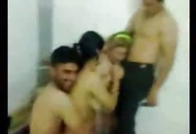Gledati domaće porno videa gej grupa jebeni arapski